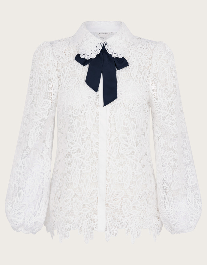 Krajková halenka se saténovou mašlí, Monsoon, 1 890 Kč.