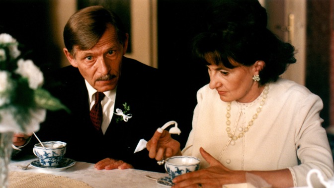 Jiří Kodet byl prý doma stejný pedant jako ve filmu Pelíšky: Děti peskoval a pouštěl jim ve dvě ráno Beethovena