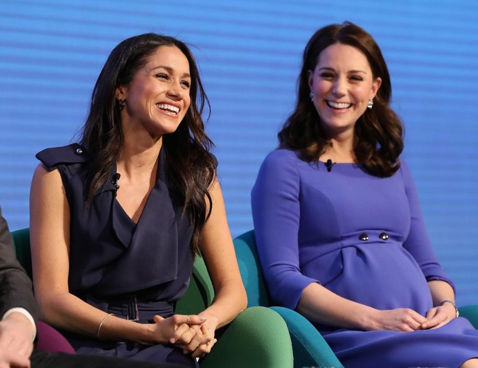 Jejich vzájemná averze se ještě vystupňovala v únoru 2018 během Royal Foundation Forum. Meghan cítila, že by na něm měla mluvit spíše ona, a ne Kate, která v životě ničeho nedosáhla, zatímco vévodkyně ze Sussexu si musela vše vybojovat sama. Sama sebe navíc považovala za filantropku.