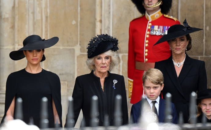 Meghan se v Británii naposledy objevila při oficiální příležitosti na pohřbu královny Alžběty II. Vřelého uvítání se ale nedočkala.