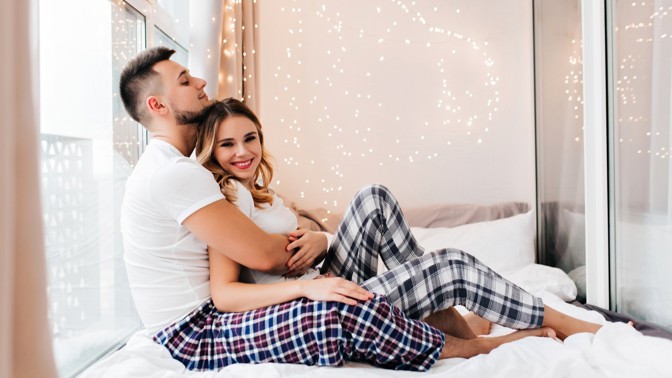 Ložnicový vánoční horoskop: Co vzruší vašeho partneru v období svátků?