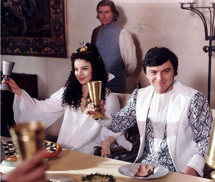 Pavel Trávníček v pohádce ztvárnil dvojroli - prince Jaromíra a Jaroslava.