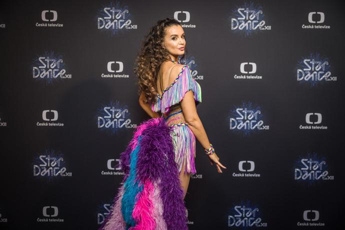 Iva Kubelková nám předvedla svou hustou a zvlněnou hřívu.