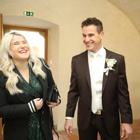 Miroslavovi šla za svědkyni jeho sestra Jana.