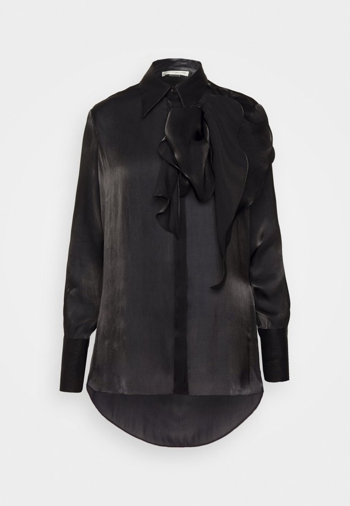 Černá halenka s dlouhou vázačkou, Victoria Beckham, 12 760 Kč.