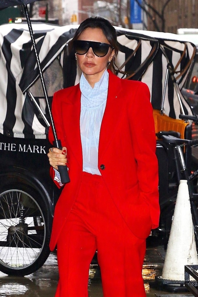 Když nemá rolák, velmi často do obleku přidává top se stojáčkem. 