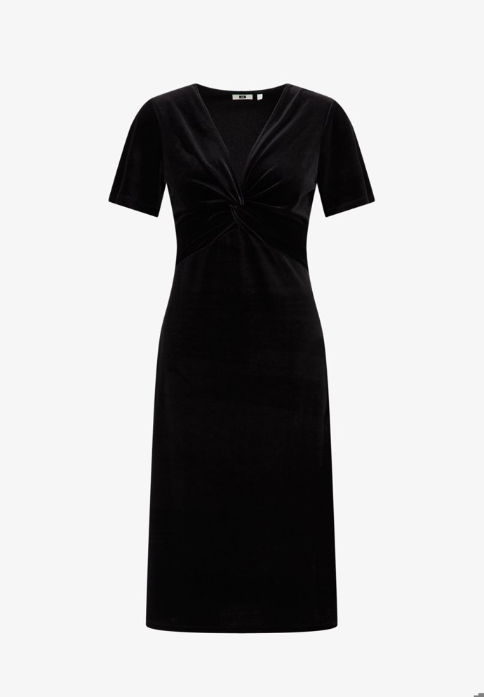 Kratší rukávy a jednoduchý zdobný prvek na živůtku. (WeFashion, 1 899 Kč)