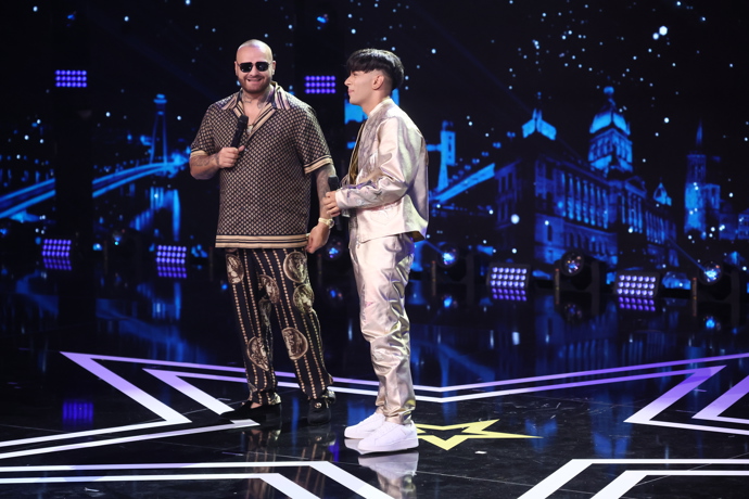 Jan Bendig se ovšem v metalických barvách blýsknul také během finále soutěže Česko-Slovensko má talent.