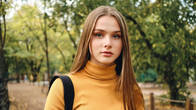 Příběhy o životě: Doma s námi bydlí někdo jiný. Máma se kvůli alkoholu změnila a já se za ni stydím