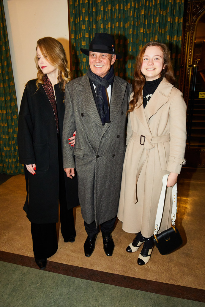 Miliardář Michal Horáček se pochlubil dospívající dcerou Julií. Doprovázel manželku Michaelu Hořejší, která je kostýmní výtvarnicí.