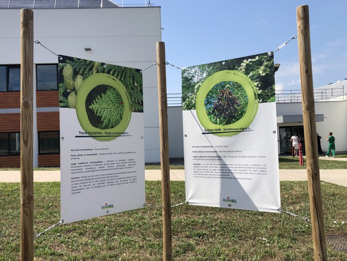 Výroba podléhá na každé úrovni několikanásobné kontrole odpovídá kritériím Správné výrobní praxe (GMP) a splňuje všechny požadavky jednotlivých národních legislativ