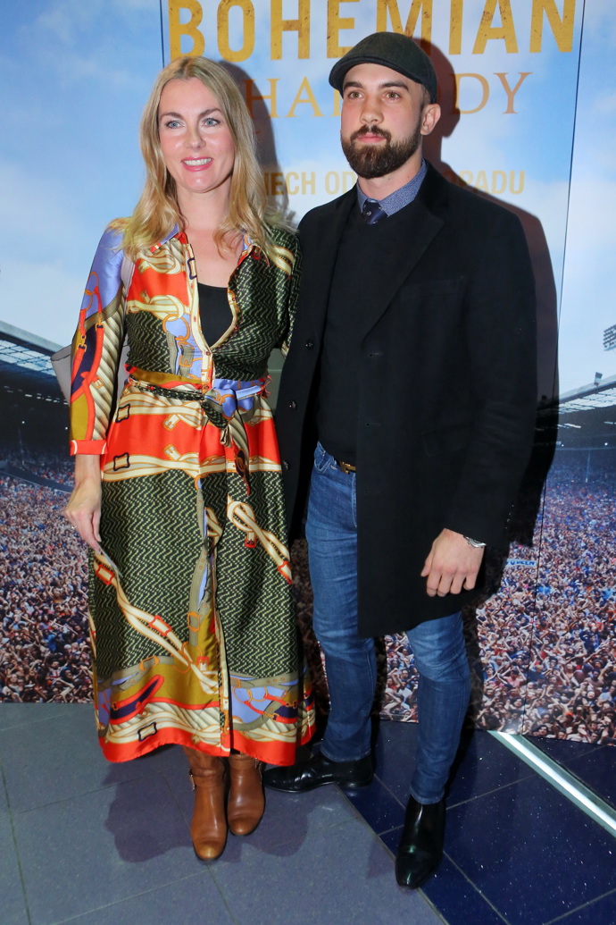 Karla Mráčková se svým nejstarším, dospělým synem Nikolou. Ještě má prostředního syna Maxmiliana.