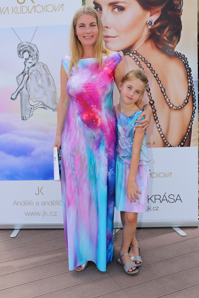 Karla Mráčková se aktuálně věnuje pozici tiskové mluvčí České zemědělské university.