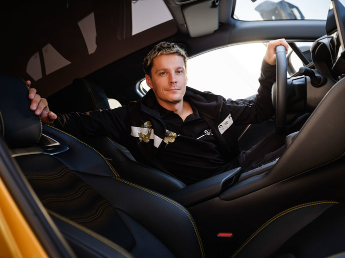 Maxim Habanec říká, že útočiště hledá především v teple svého vyhřátého auta.