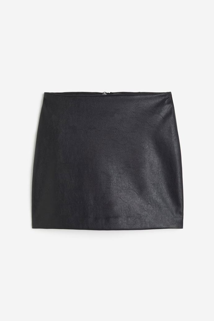 Minisukně z umělé kůže, H&M 749 Kč