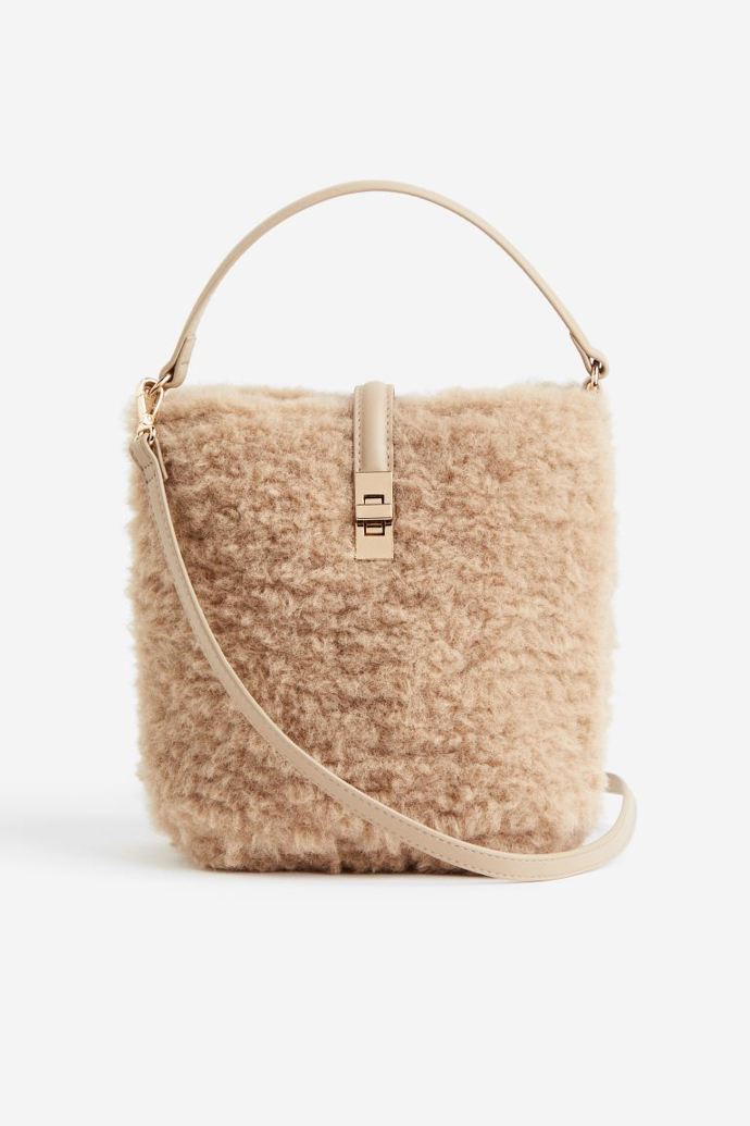 Kabelka s popruhem přes rameno, H&M, 749 Kč