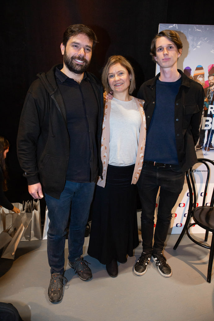 Protagonisté seriálu Dobré ráno, Brno! Zleva: Ondřej Kokorský, Zuzana Zlatohlávková, Vojtěch Hrabák