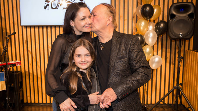 Alice Jandová o manželovi Petru Jandovi:  Nemá moc čas někde lelkovat a flákat se, a je to dobře, chválí ho