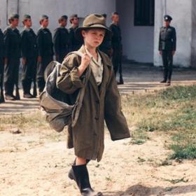 Martin Mikuláš byl do snímku Zlatí úhoři vybrán náhodou. Hercem nikdy být nechtěl.