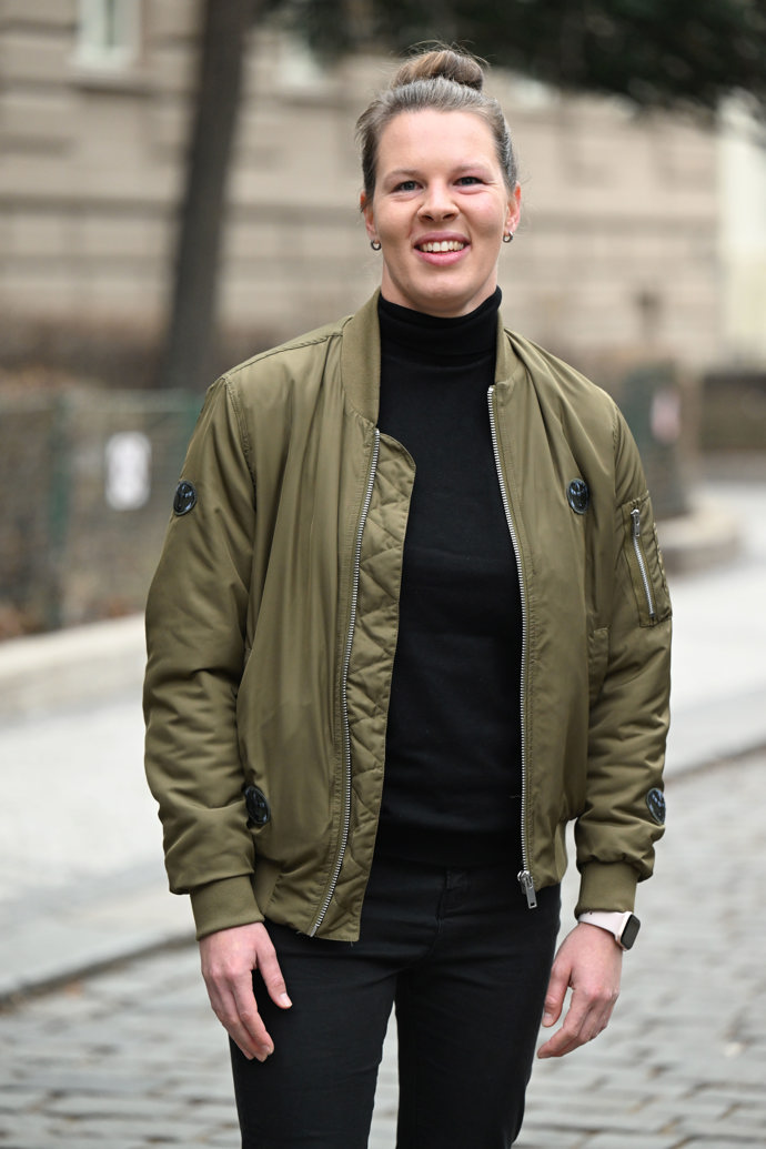 Anna Luxová je mistriní ve vrhu koulí.