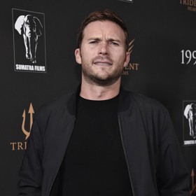 Scott Eastwood se potatil. Nejen talentem, ale i vzhledově.