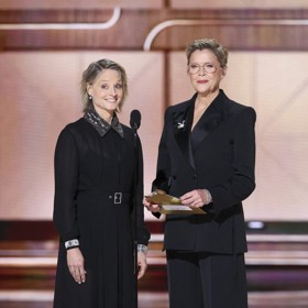 Jodie Foster a Annette Bening si spolu zahrály v životopisném filmu Nyad (2023).