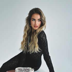 Natálie Kočendová zapózovala v rajcovním kostýmku. 