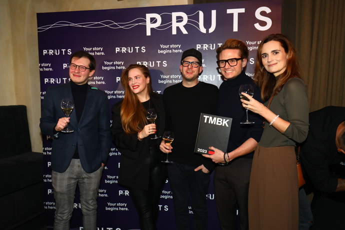 Knihu pokřtili Tomáši Břínkovi Ondřej Brzobohatý a Daniela Písařovicová.