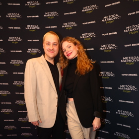 Adam Rundus s pohlednou partnerkou.