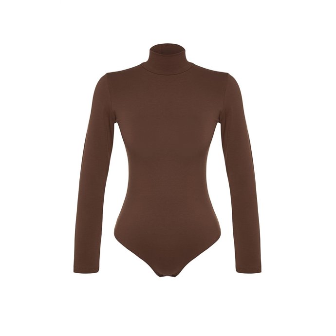 U značky Trendyol pořídíte i velmi poodbné body s rolákem. (239 Kč)