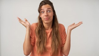 Laura (30): Staromódní rodiče mě pořád hlídají. Ještě že to manžel bere s nadhledem