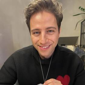 Milan Peroutka má jako svůj talisman vojenskou známku se jménem své kapely.