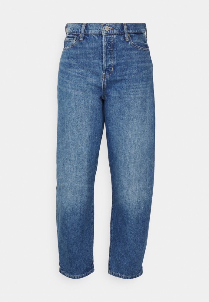 Decentní zakřivení nabízí džíny Banana republic, 1 490 Kč.