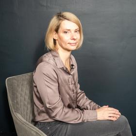 Jedním z důvodů, proč žena po porodu odmítá sex je podle sexkoučky také to, že se necítí dostatečně zrelaxovaná a neumí přepnout z role matky do role milenky.