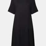 Šaty s plisovanými dolními partiemi, Esprit, 1 749 Kč)