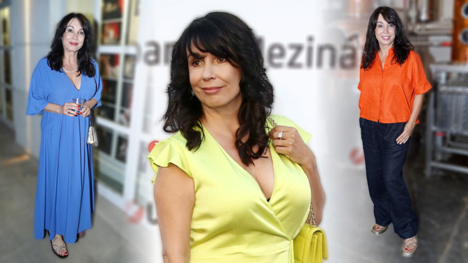 Móda 50+ podle herečky Nely Boudové: Ženské křivky zvýrazňuje topy s výstřihem a k omlazení volí výrazné barvy