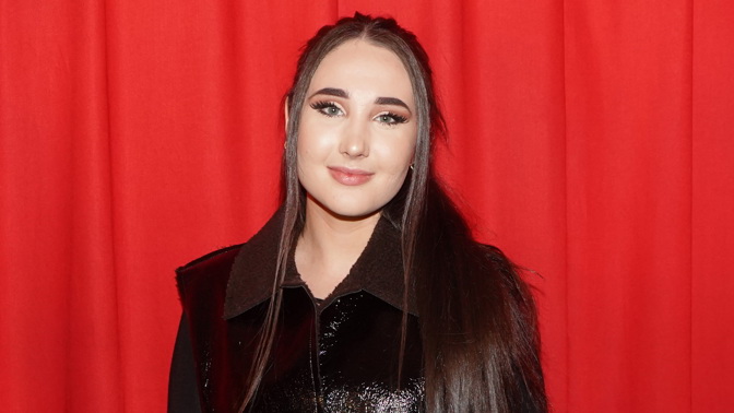 Natálie Grossová (21) o zesnulém otci: Složila jsem mu písničku, máma a sestra ji proplakaly, lidé ji drsně hejtují