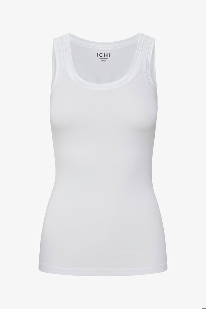 Černý top může nahradit klasický bílý nátělník. (H&M, 139 Kč)