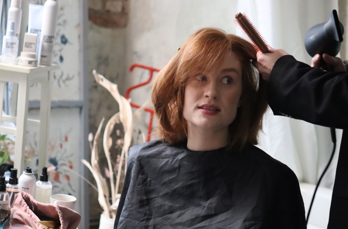 Natálie Halouzková se o svých vlasech rozpovídala přímo v kadeřnickém křesle.