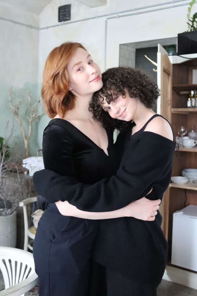 Natálie a Darija jsou nejen herecké kolegyně, ale také dlouholeté kamarádky.