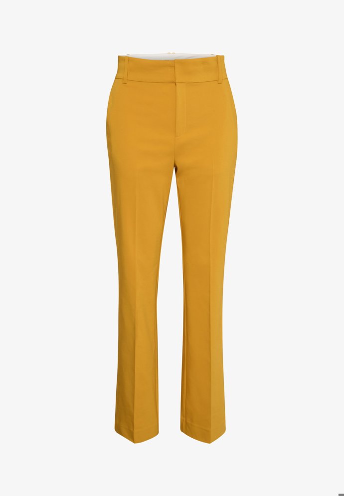 Sako značky InWear doplňují i stejně vybarvené elegantní kalhoty cigaretového střihu. (1 610 Kč)