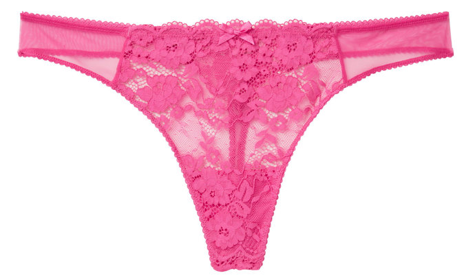 Doplnit ji mohou klasicky střižená tanga. (Lindex, 299 Kč)