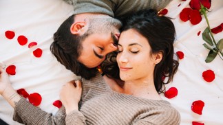 Vášnivý valentýnský horoskop: Býci vyvolají zemětřesení v ložnici, Lvi zasypou svůj protějšek láskou