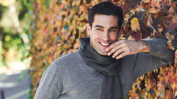 atraktivní muž
samolibost
