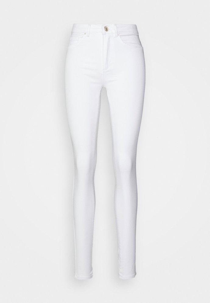 A stejný model využijete i v bílé barvě. Přesně ve stylu frontmana kapely. (Only, 799 Kč)