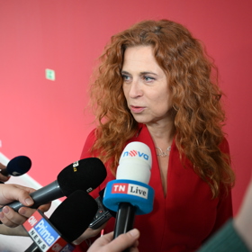 Státní zástupkyně Martina Adámková poskytla rozhovor novinářům.