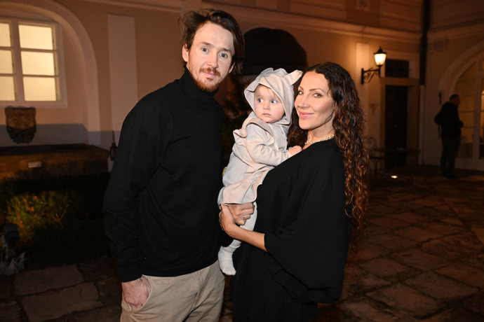 Tříletou Arianne má zpěvačka s hokejistou Janem Kreglem. 