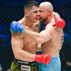 Ducár má na své straně výrazně větší zkušenosti z profesionálního boxu.