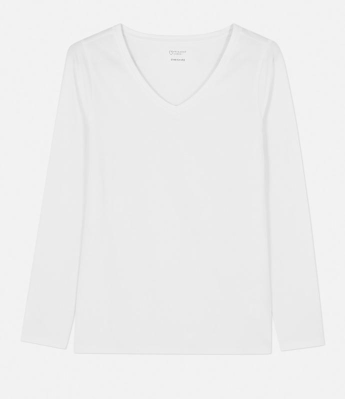 Kvalitnější kousek z pima bavlny pořídíte v řetězci H&M za 599 Kč.