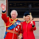 Z nenáviděné Camilly, která prakticky rozvedla prince Charlese s princeznou Dianou, se postupně stala tolerovaná manželka budoucího vladaře.